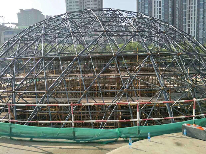 嘉峪关球形网架钢结构施工